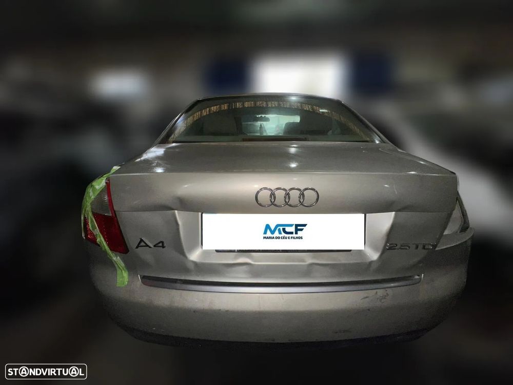 Audi A4 2.5 TDI Caixa Aut. de 2003 para peças - 1
