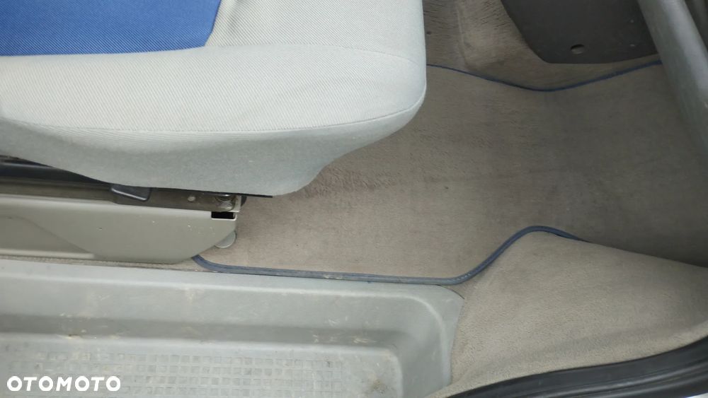Volkswagen Multivan TDI - 19