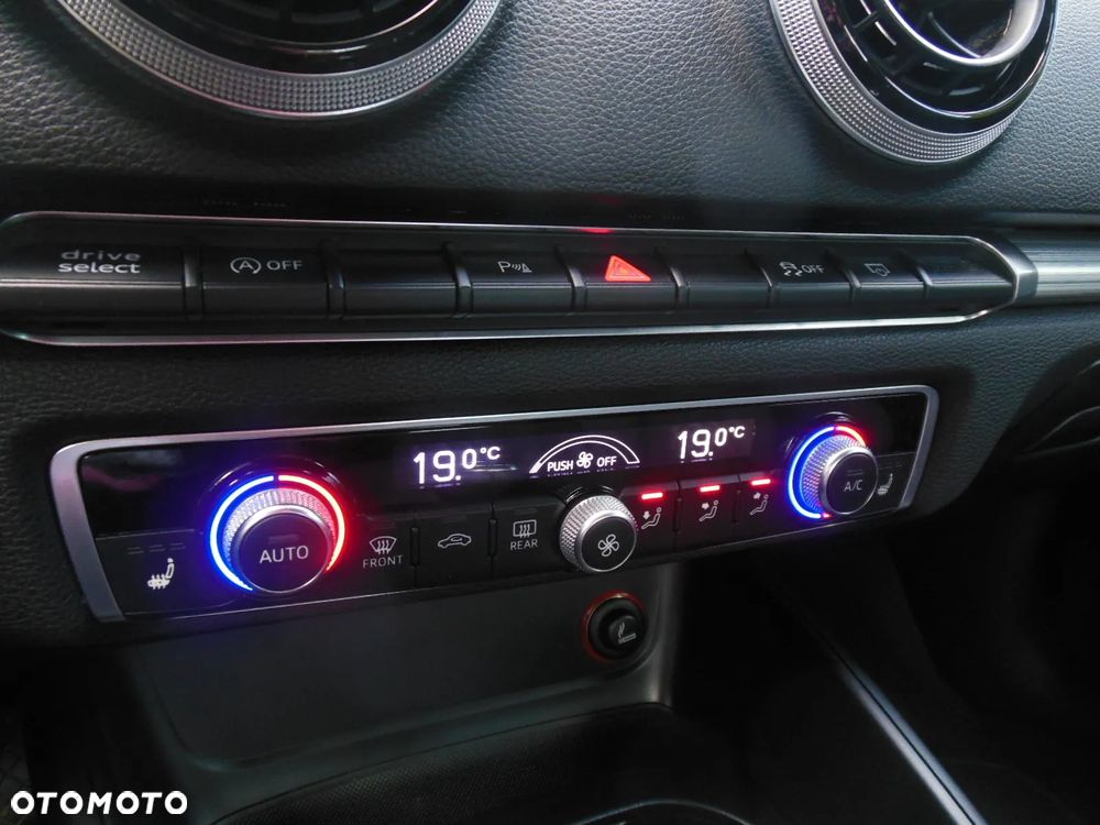 Audi A3 Sportback - 19