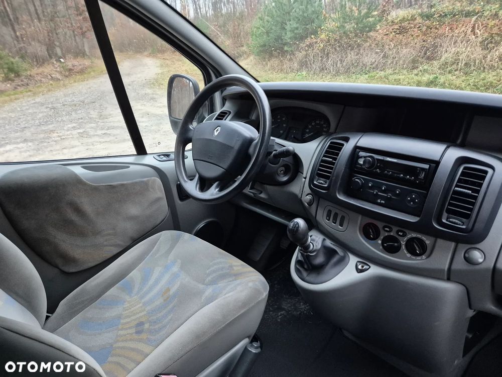 Renault Trafic dCi Passenger - 14