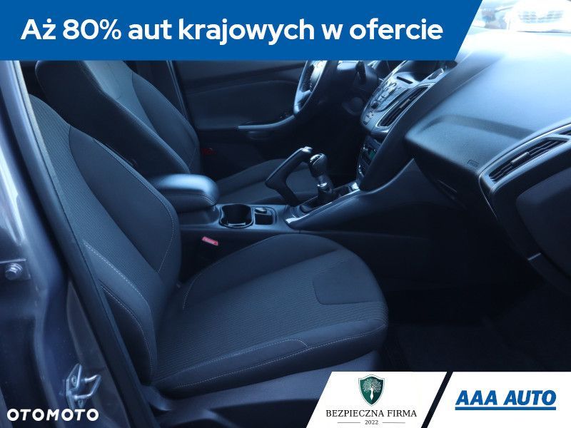 Ford Focus SW - 11