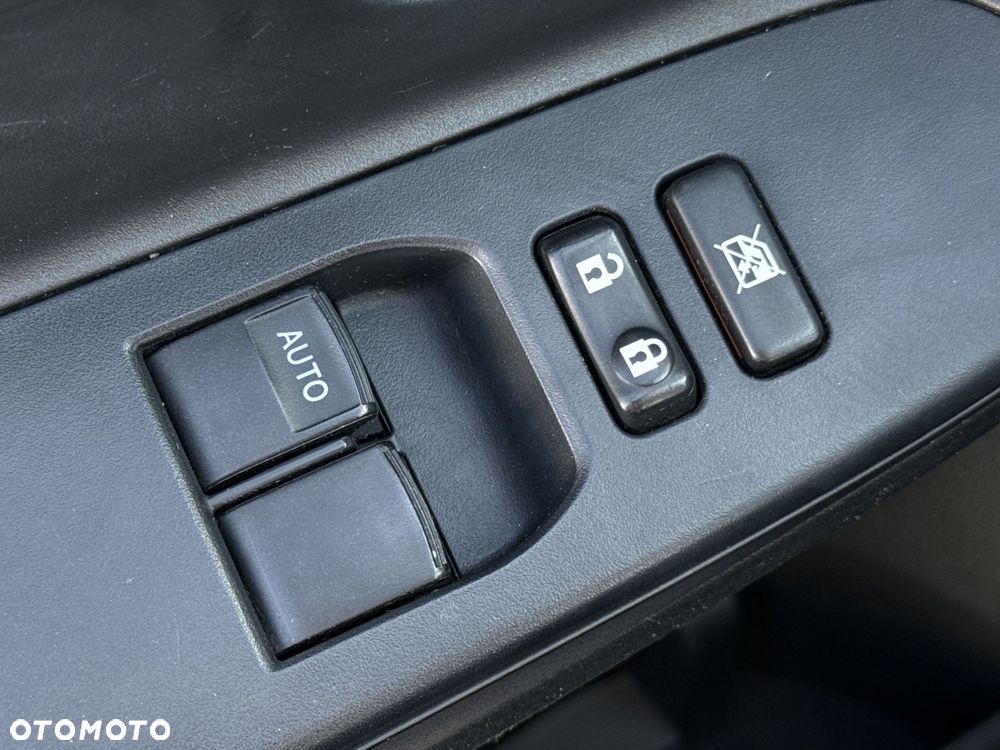 Toyota Yaris - 17