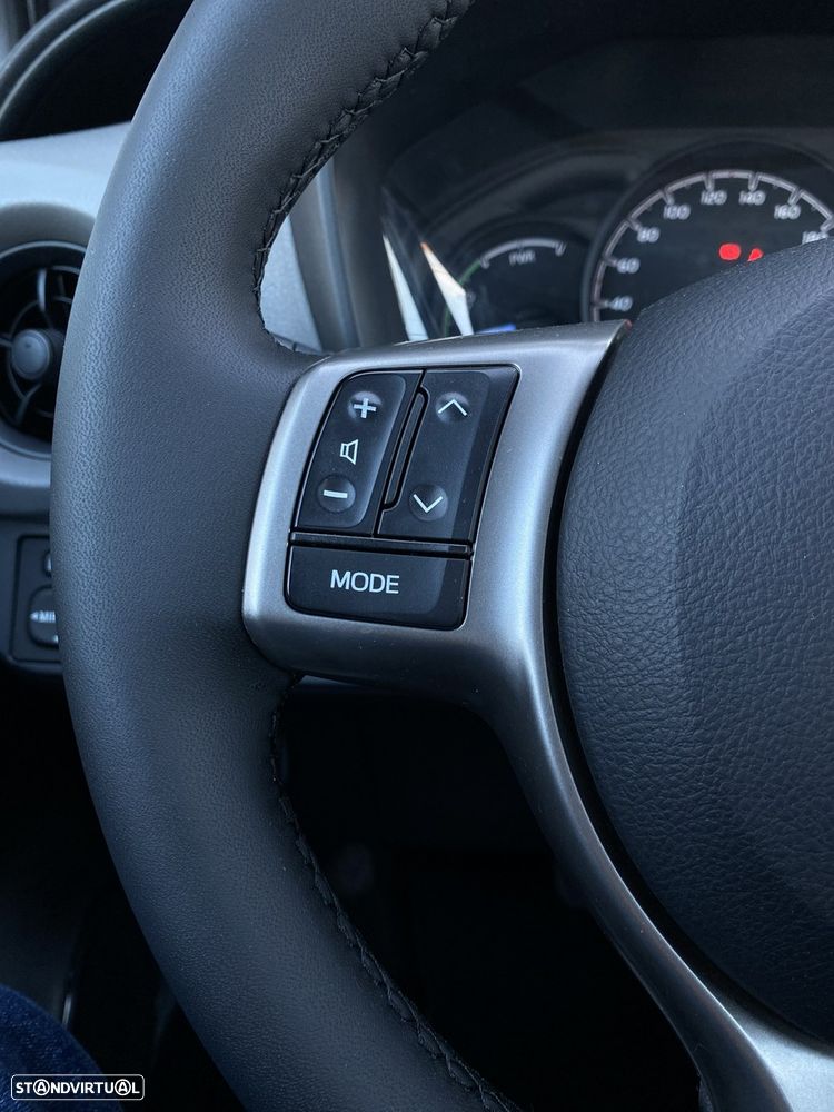 Toyota Yaris 1.5 HSD Active - 21