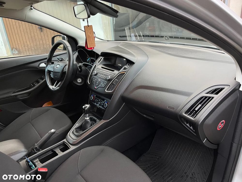 Ford Focus 1.5 TDCi Trend - 11