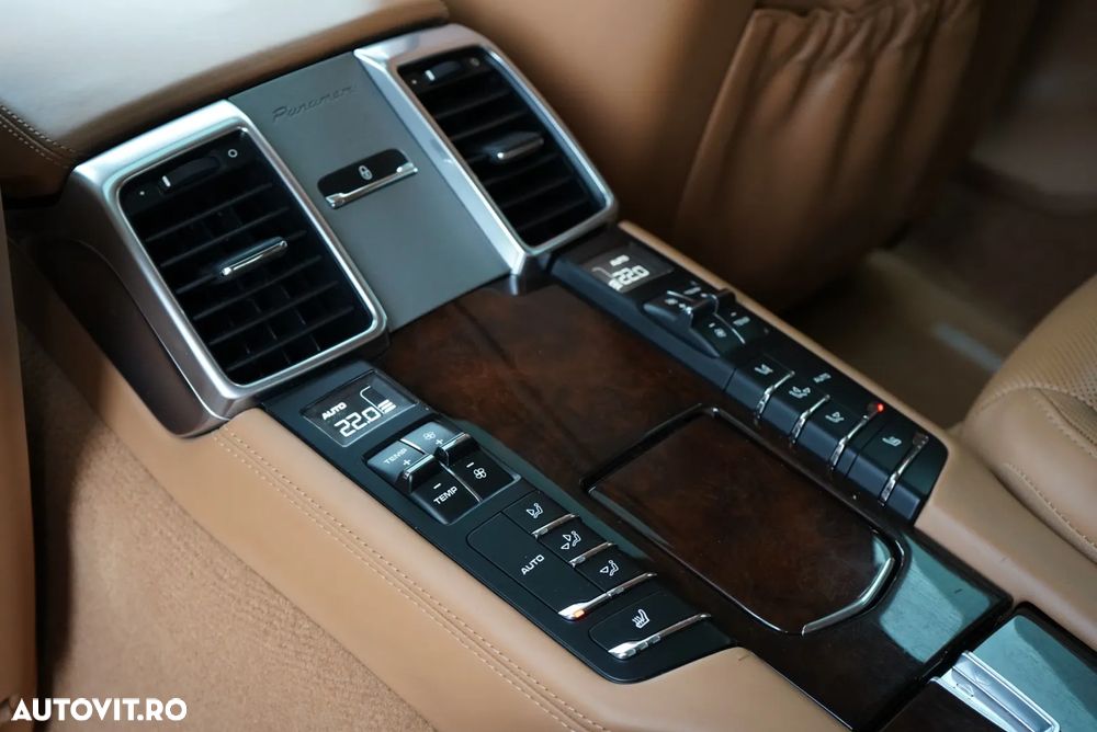 Porsche Panamera 3.0 PDK 4S - 19