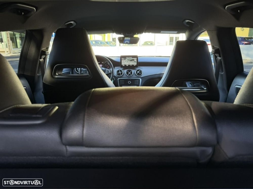 Mercedes-Benz CLA 180 - 8