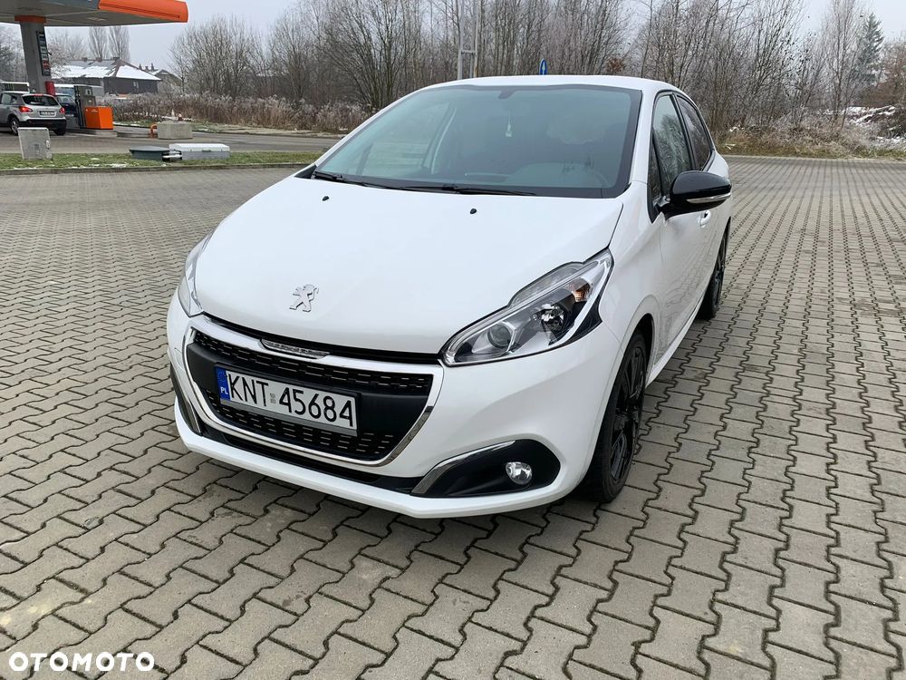 Peugeot 208 - 2