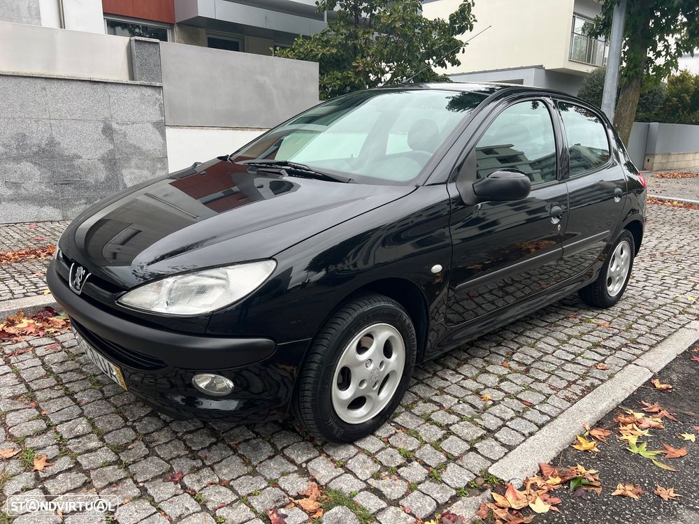 Peugeot 206 1.1 XT - 1