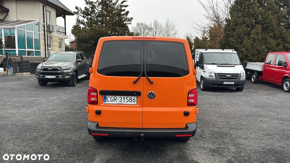 Volkswagen Transporter - 4