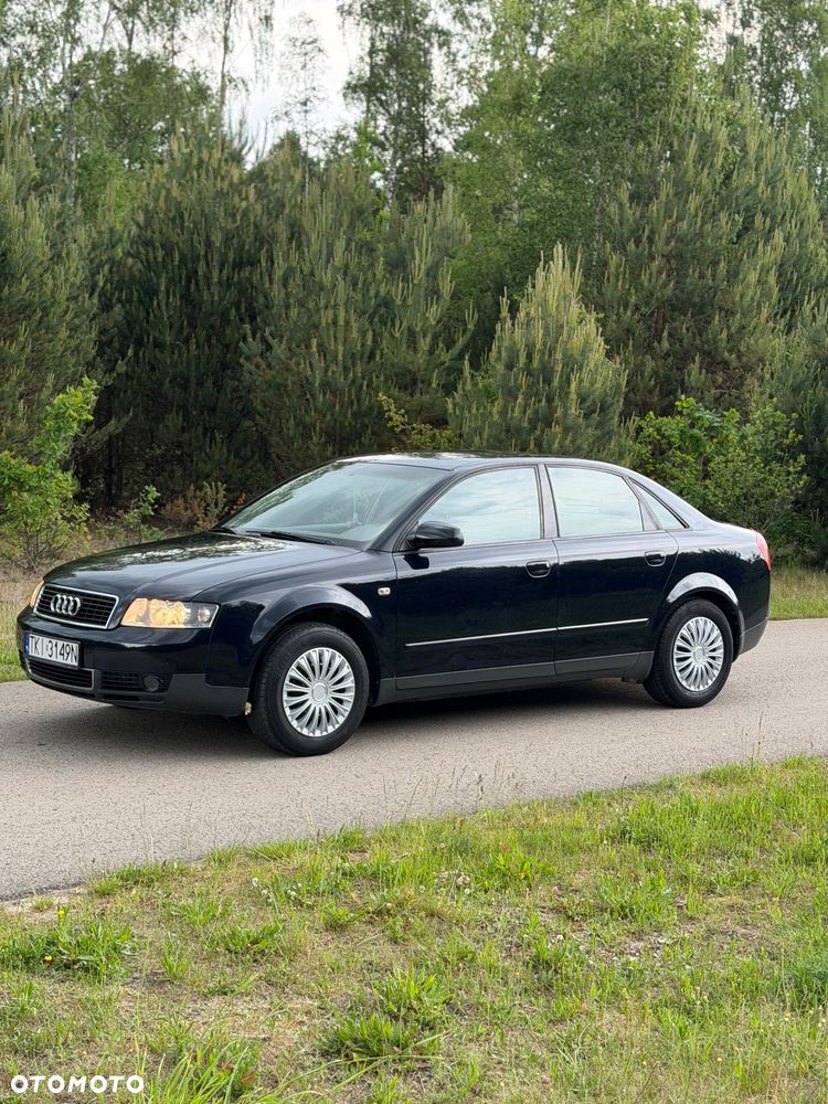 Audi A4 Limousine - 12