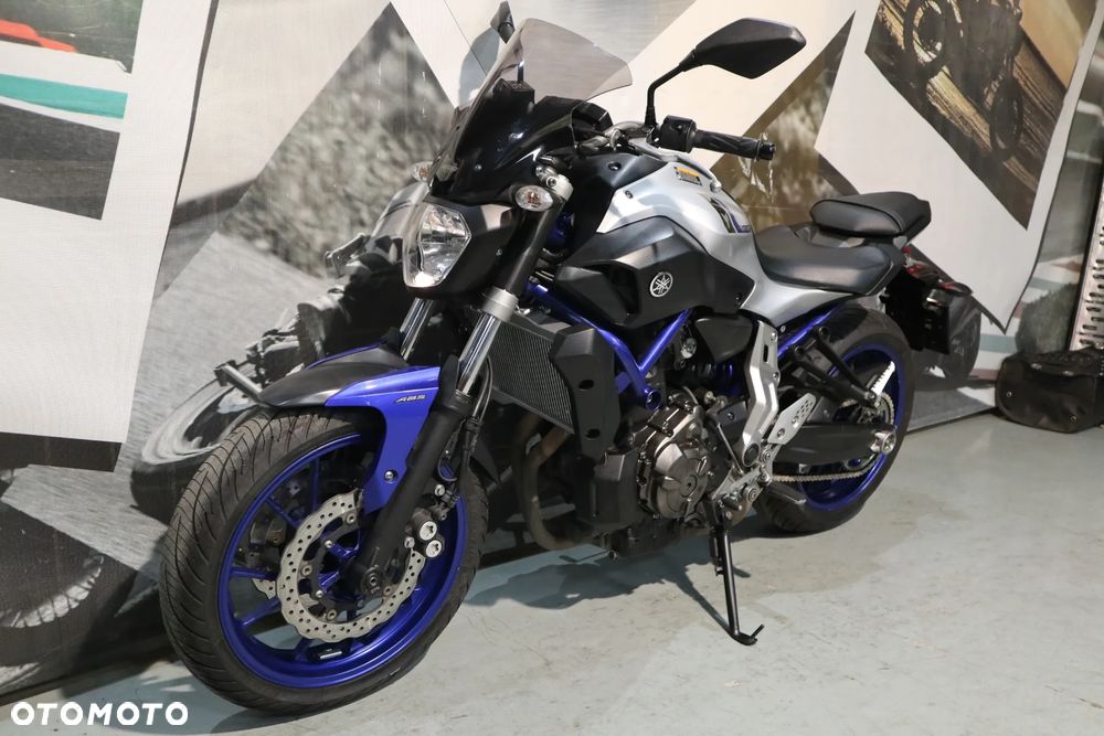 Yamaha MT - 2