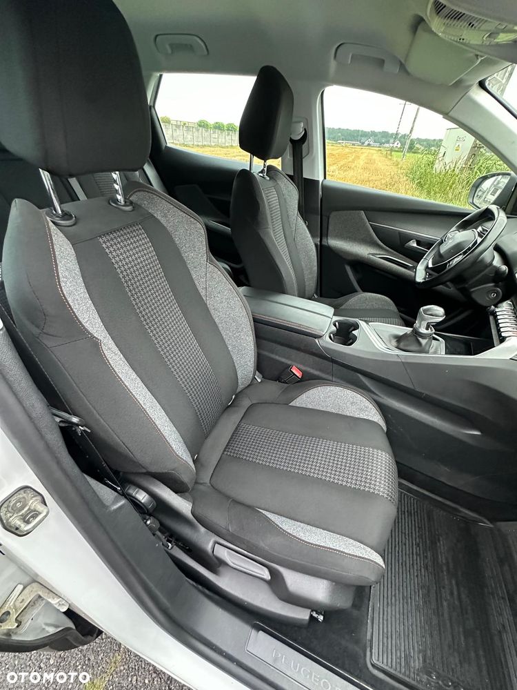 Peugeot 3008 - 11