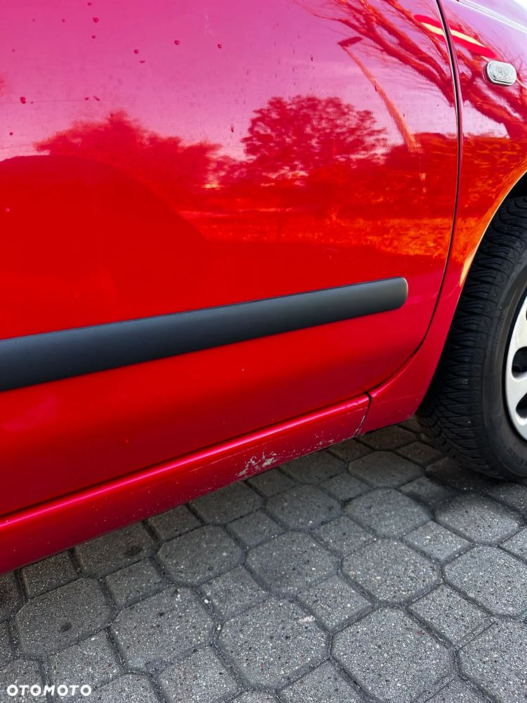 Nissan Micra - 12