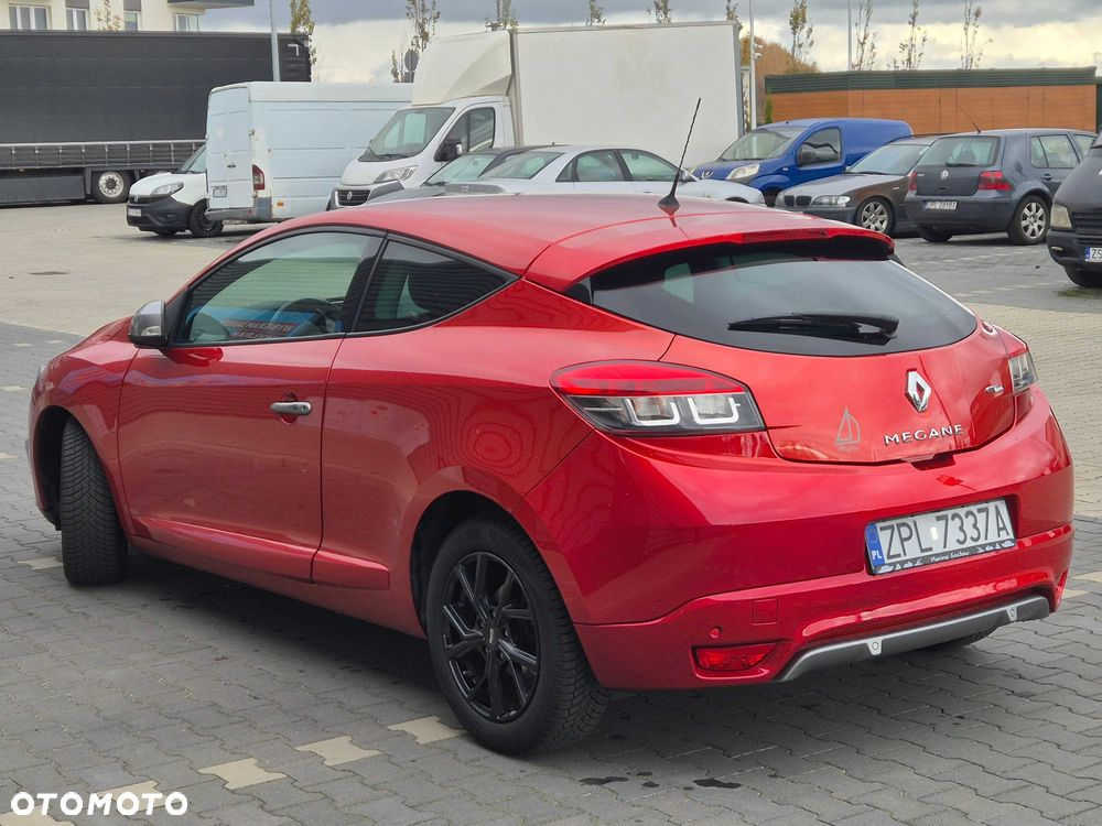 Renault Megane 2016 photo 2