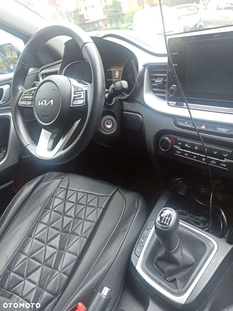 Kia Ceed 1.5 T-GDI M - 5