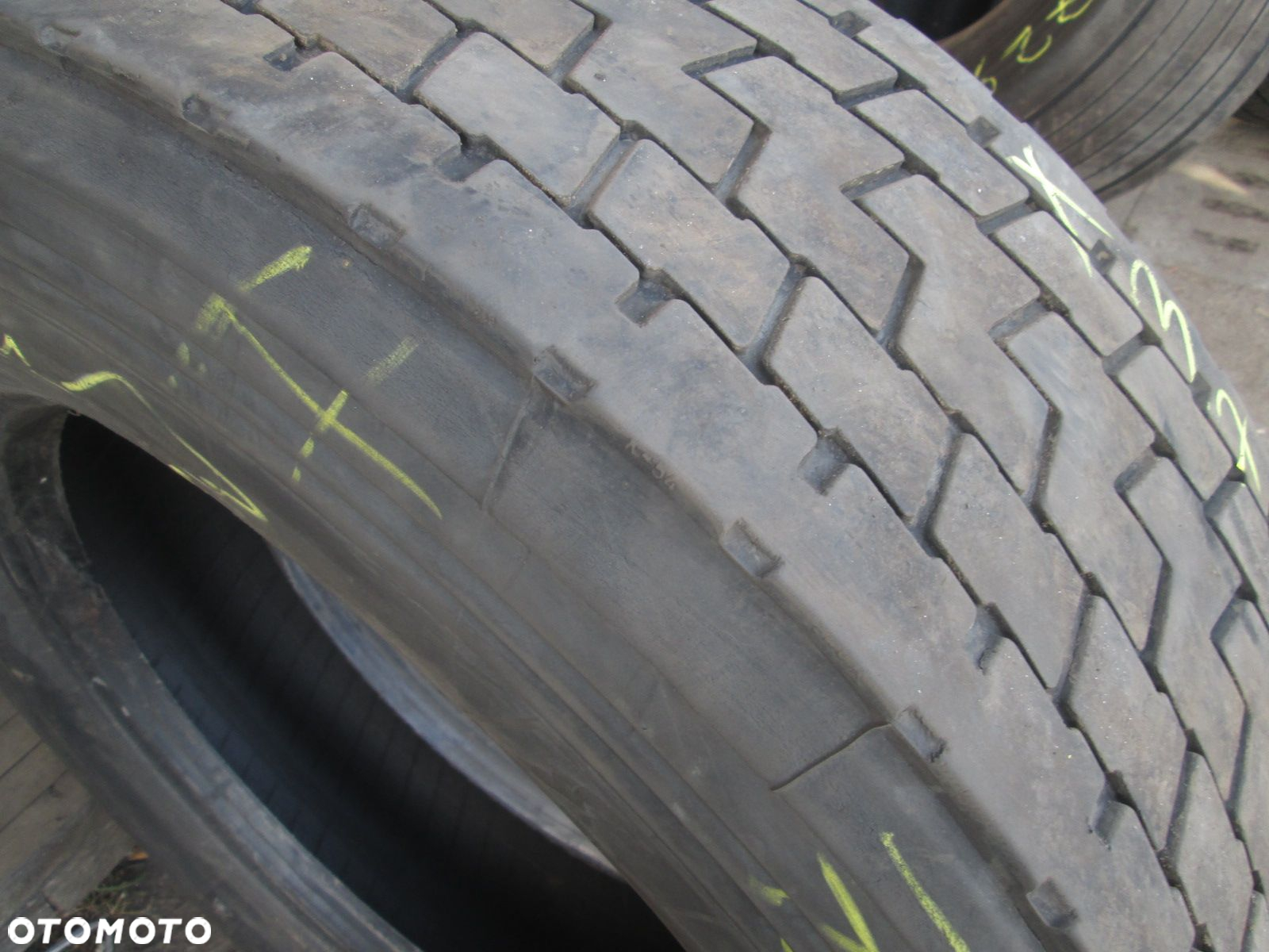 Opona ciężarowa 275/70R22.5 Goodyear MICHELIN XDE2. Opony ciężarowe - 3