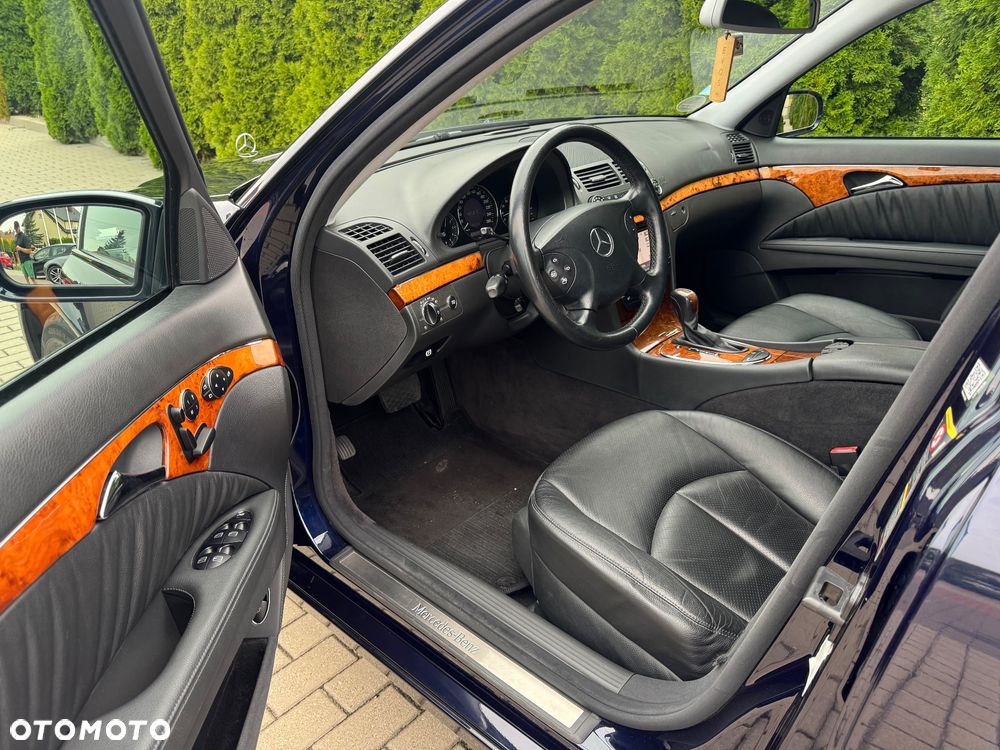Mercedes-Benz Klasa E 350 4Matic Automatik Elegance - 3