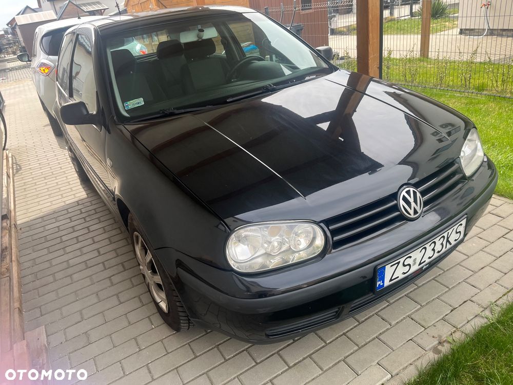 Volkswagen Golf - 8