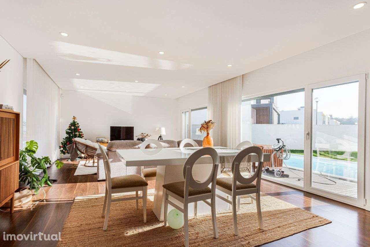 Moradia Isolada, T4, Funchalinho - Grande imagem: 3/32