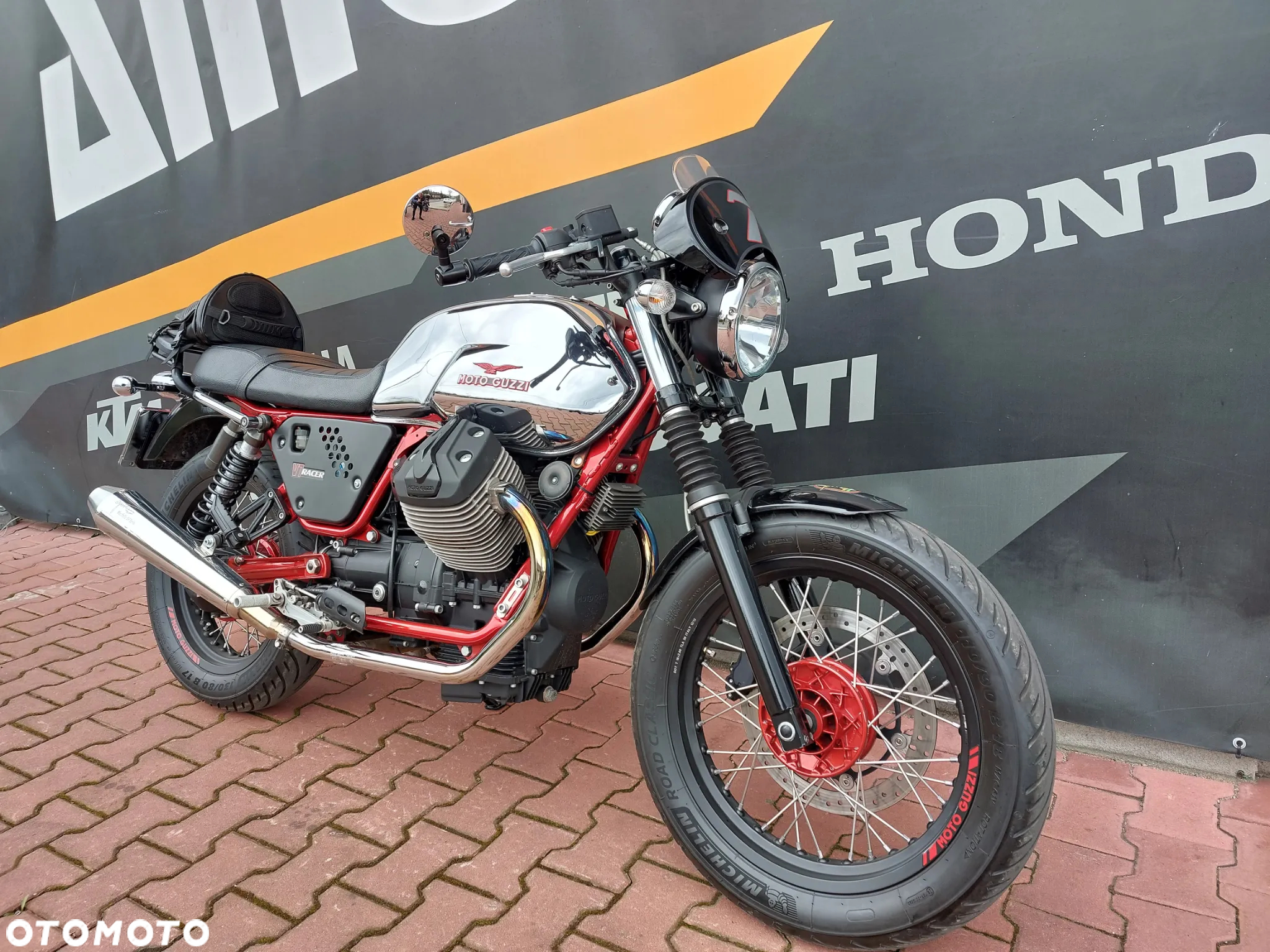 Moto Guzzi V7 - 3