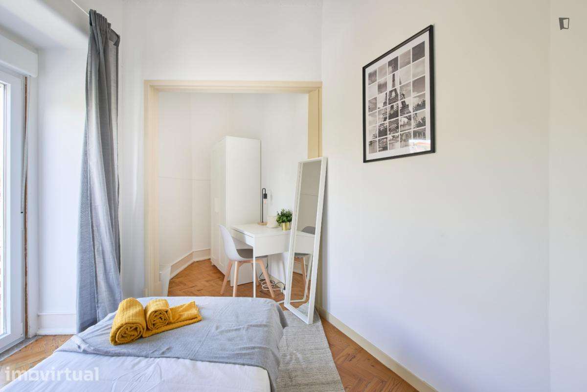 Quarto - localizado em Alameda Lisbon - Grande imagem: 3/54