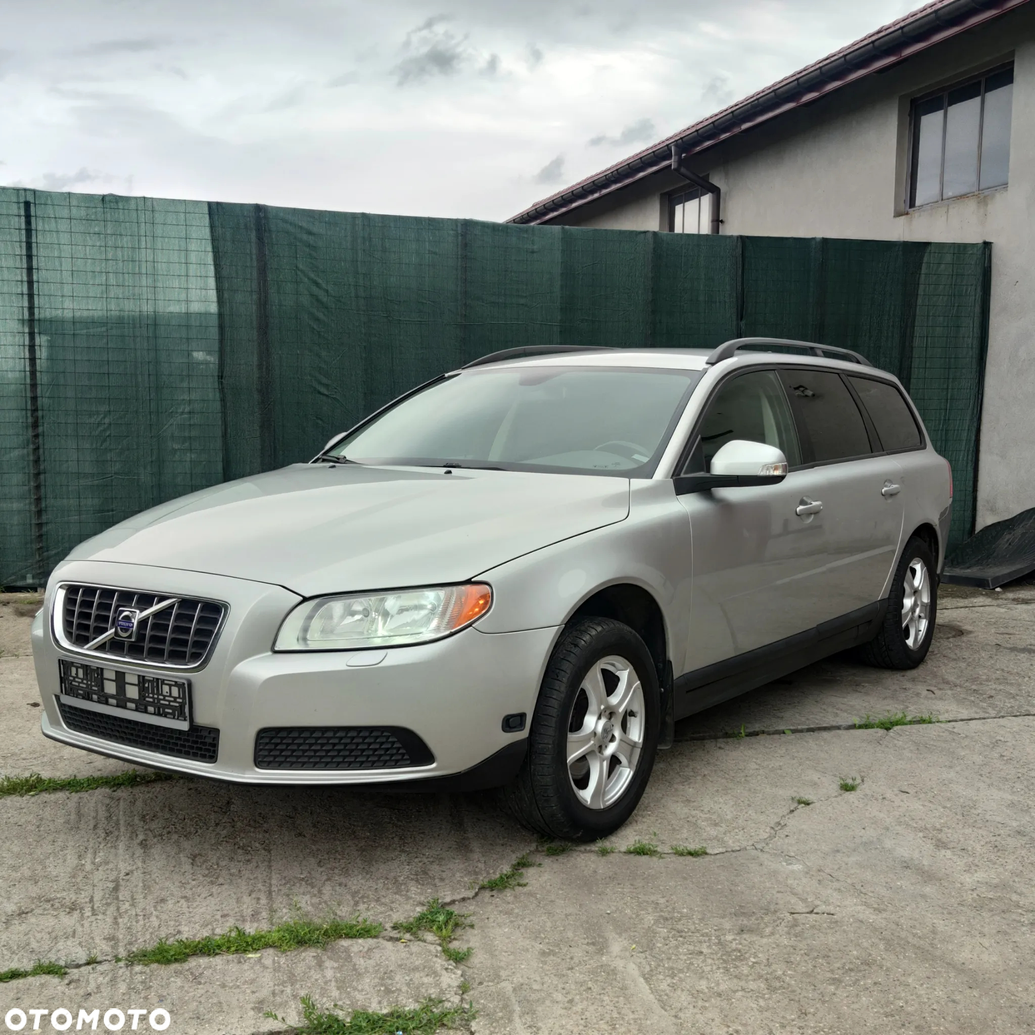Volvo V70 2.0 Momentum - 32