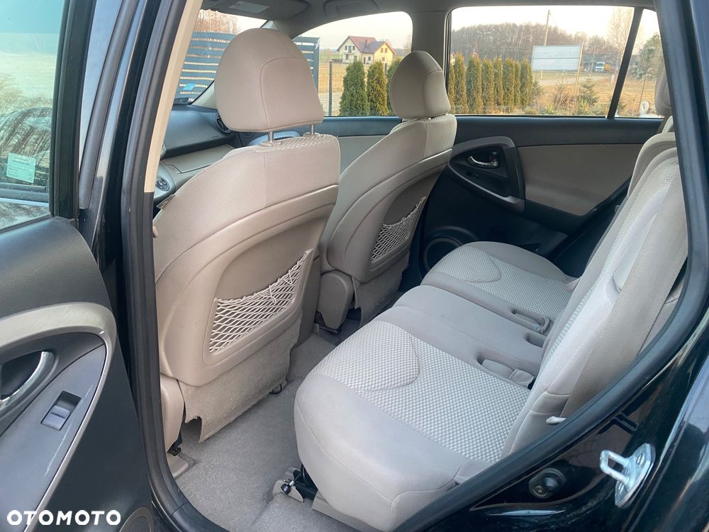 Toyota RAV4 2.2 D-4D Luna - 12