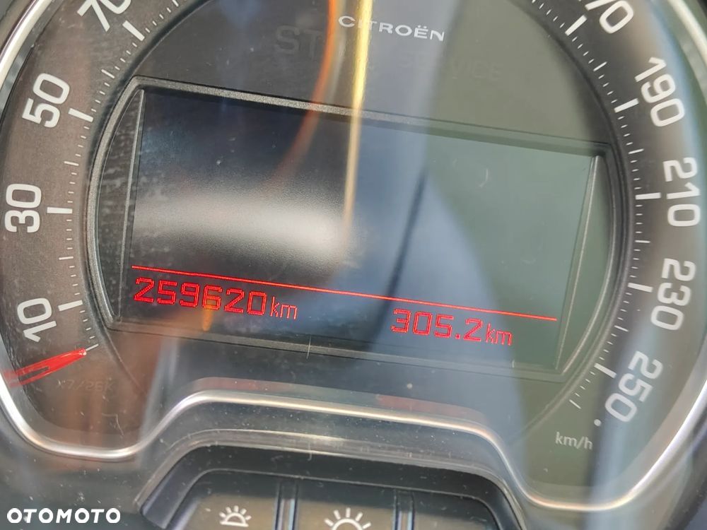 Citroën C5 HDi 140 FAP CrossTourer - 10