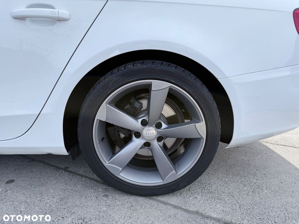 Audi A4 Avant 2.0 TDI DPF multitronic Ambiente - 34