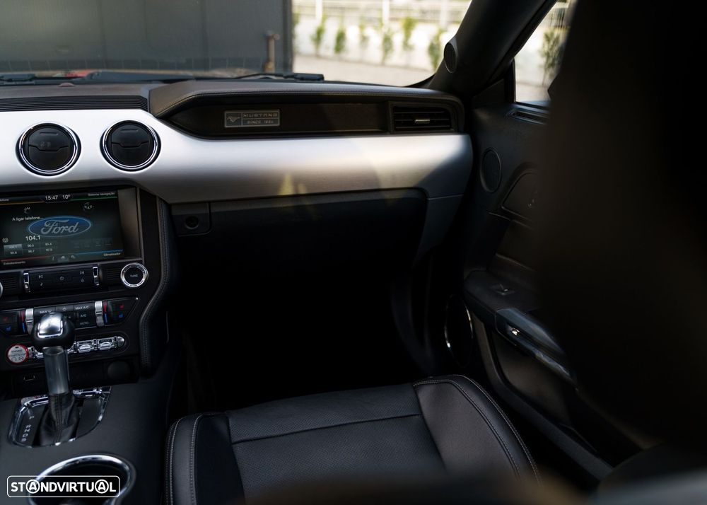 Ford Mustang 2.3 Eco Boost Aut. - 11
