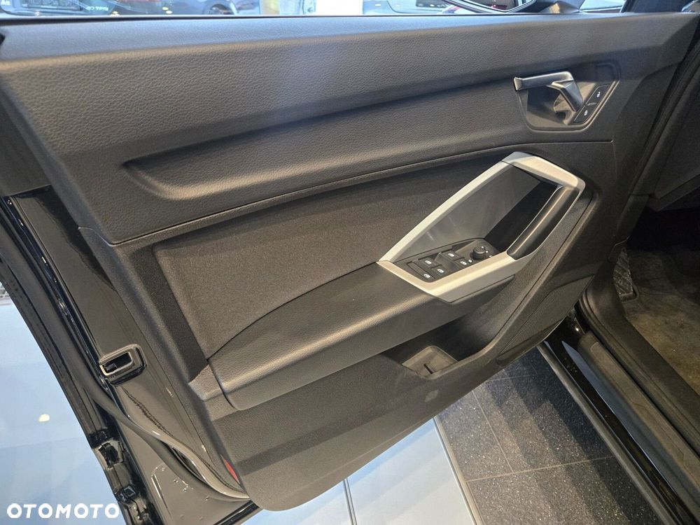 Audi Q3 Sportback - 17