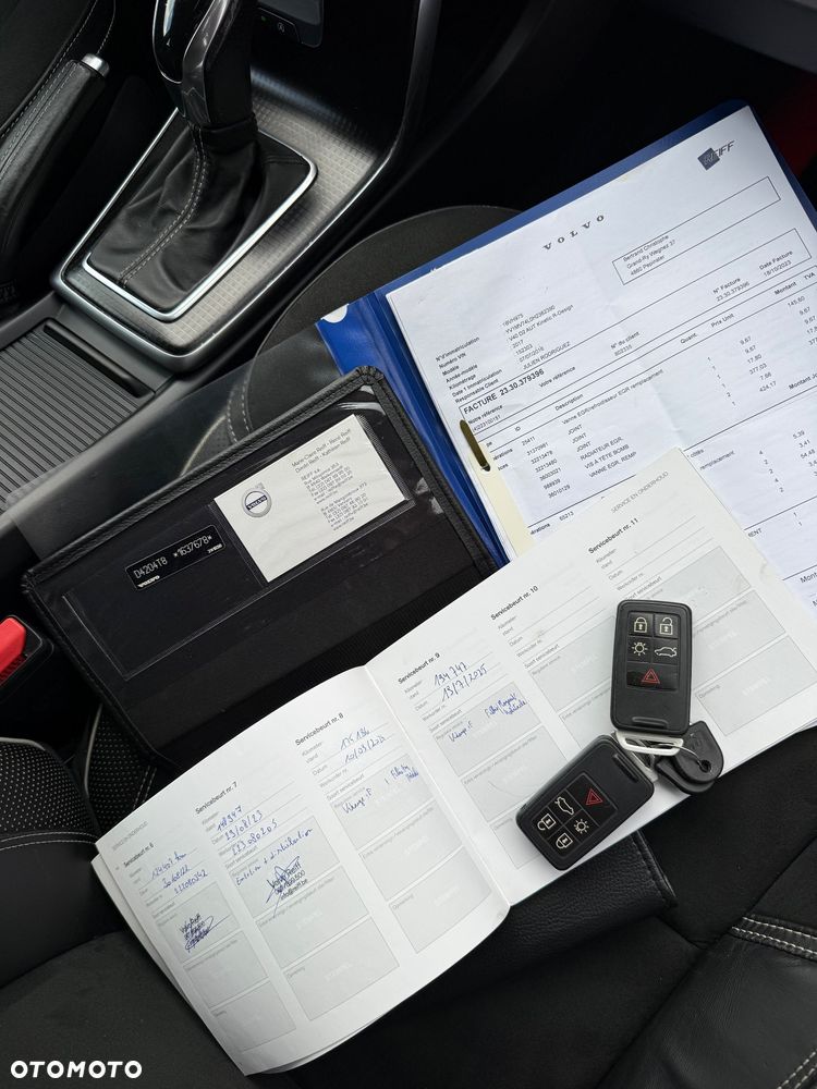 Volvo V40 D3 Geartronic RDesign - 39