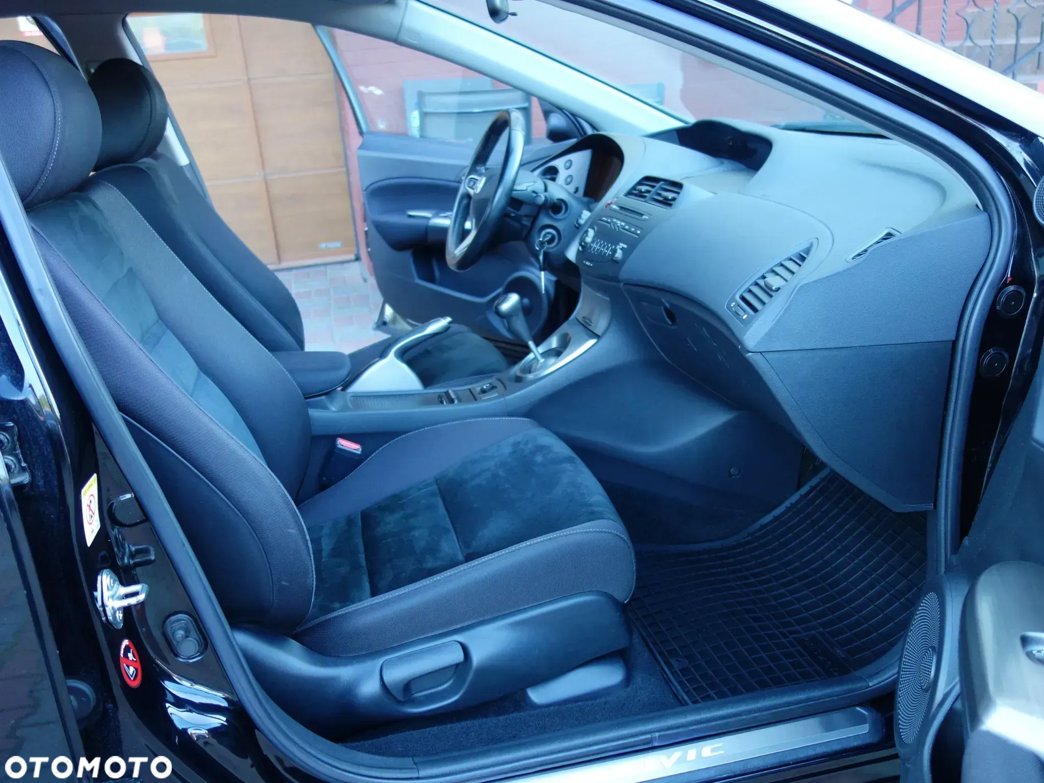 Honda Civic 1.8 Executive - 18