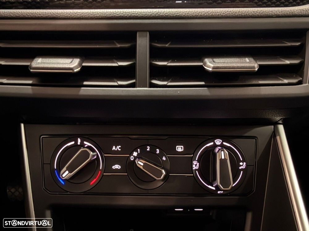 VW Taigo 1.0 TSI Urban - 18