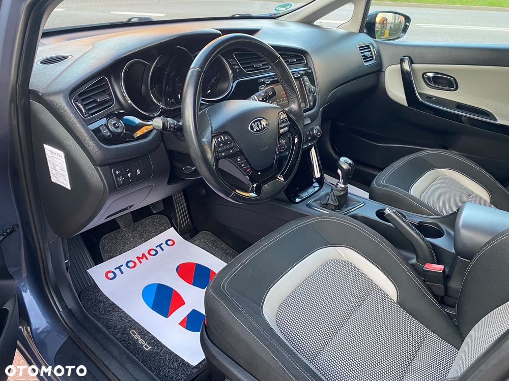 Kia Ceed 1.6 GDI Edition 7 - 8