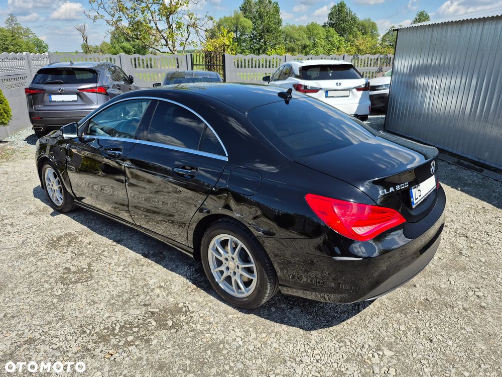 Mercedes-Benz CLA 200 - 5