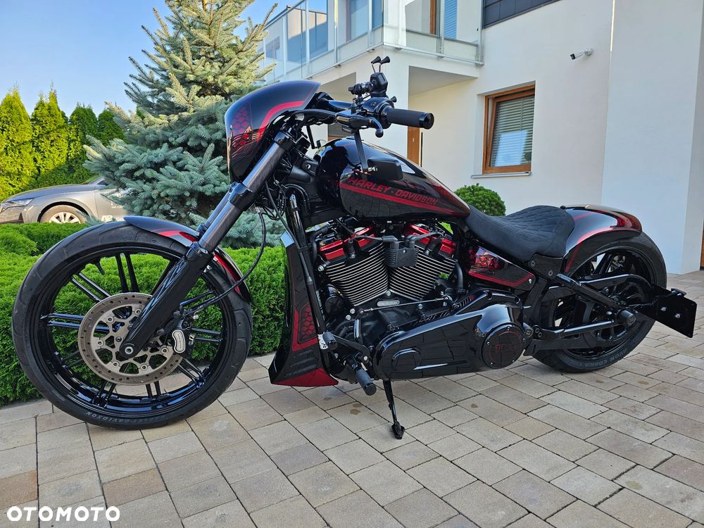 Harley-Davidson FXSB Breakout - 1