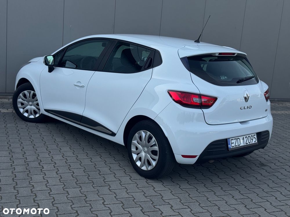 Renault Clio - 29