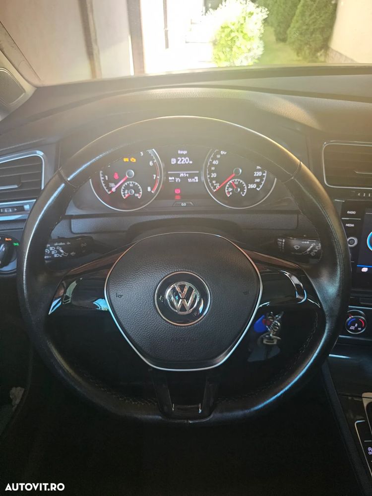 Volkswagen Golf 1.0 TSI Trendline - 11