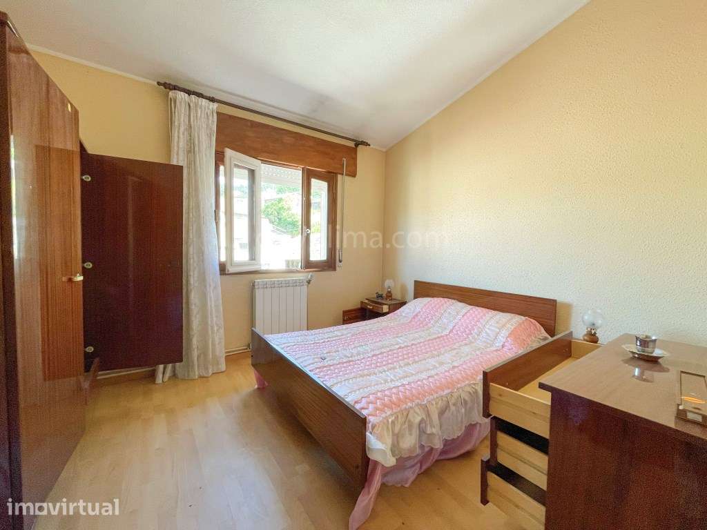 Moradia T4 para venda, situada em Chaviães e Paços, Melgaço - Grande imagem: 3/24