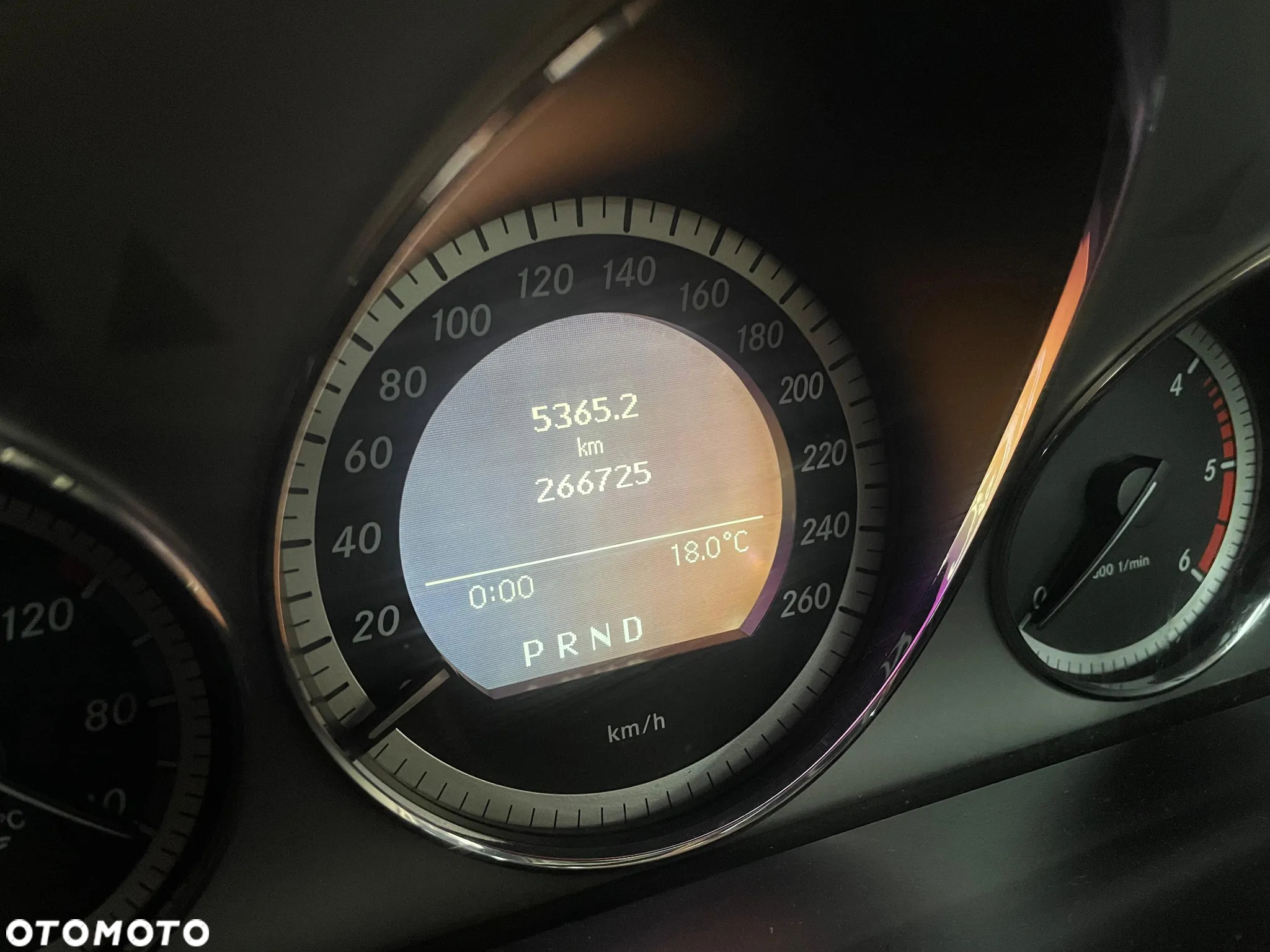 Mercedes-Benz GLK 220 CDI (BlueEFFICIENCY) 7G-TRONIC - 11