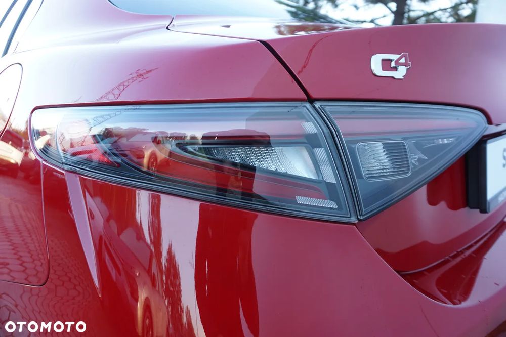 Alfa Romeo Giulia 2.0 Turbo Veloce Q4 - 10