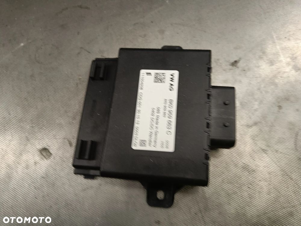 Stabilizator napięcia Skoda Superb Octavia VW Golf Passat Seat Audi A3 moduł 8K0959663C - 1