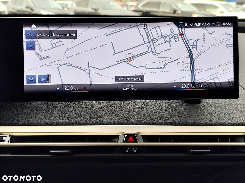 BMW iX xDrive40 76.6kWh Signature - 21