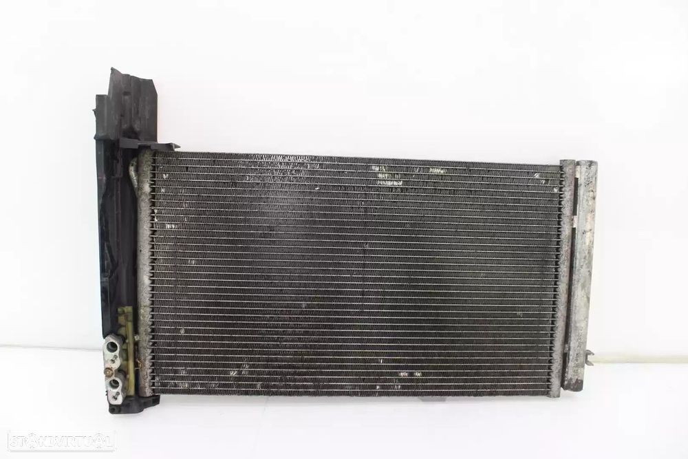 CONDENSADOR / RADIADOR AR CONDICIONADO BMW 1 2009 - - 4