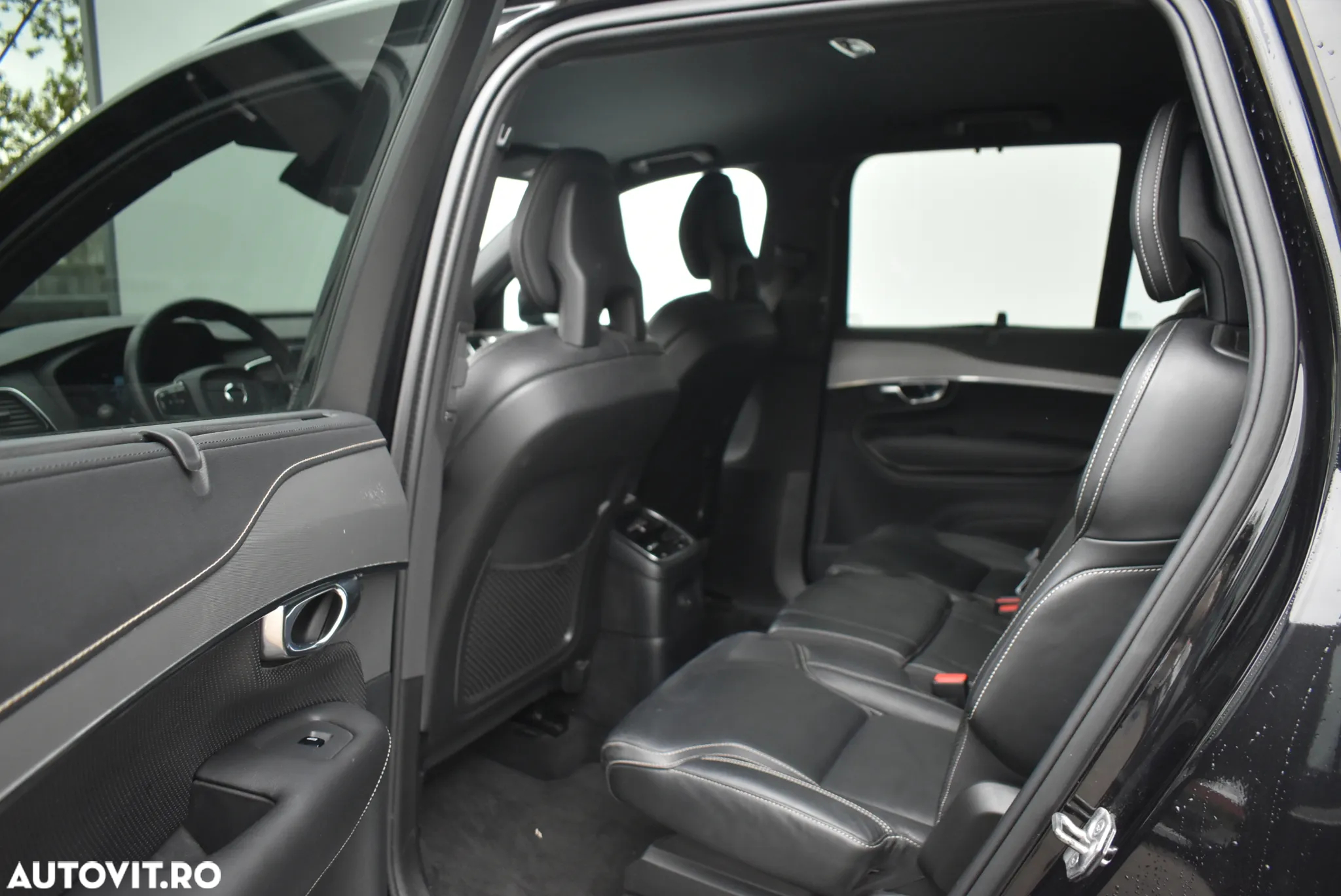 Volvo XC 90 T8 AWD Twin Engine Geartronic RDesign - 13