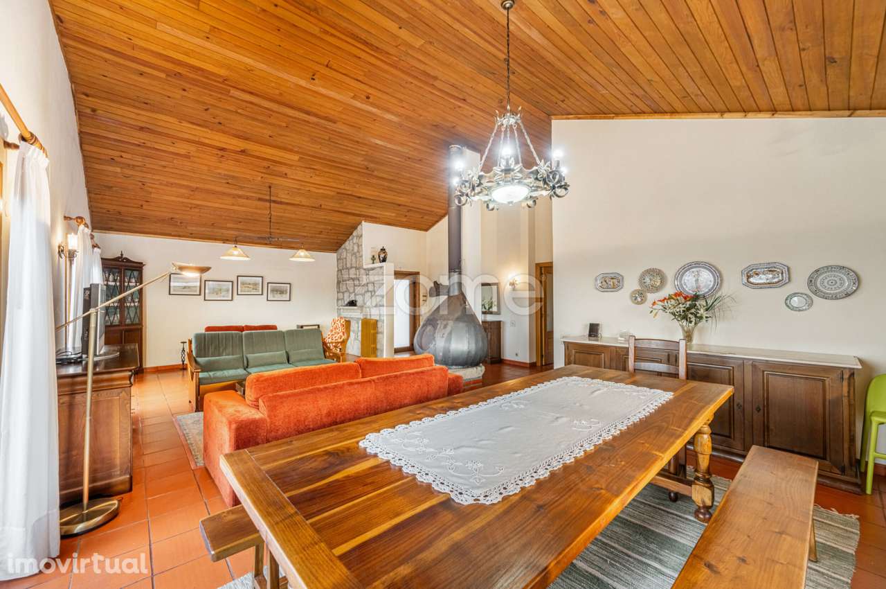 Moradia T4, Chalé de Montanha, lote de 2100 m2,vista rio, V.N.Cerve... - Grande imagem: 5/43