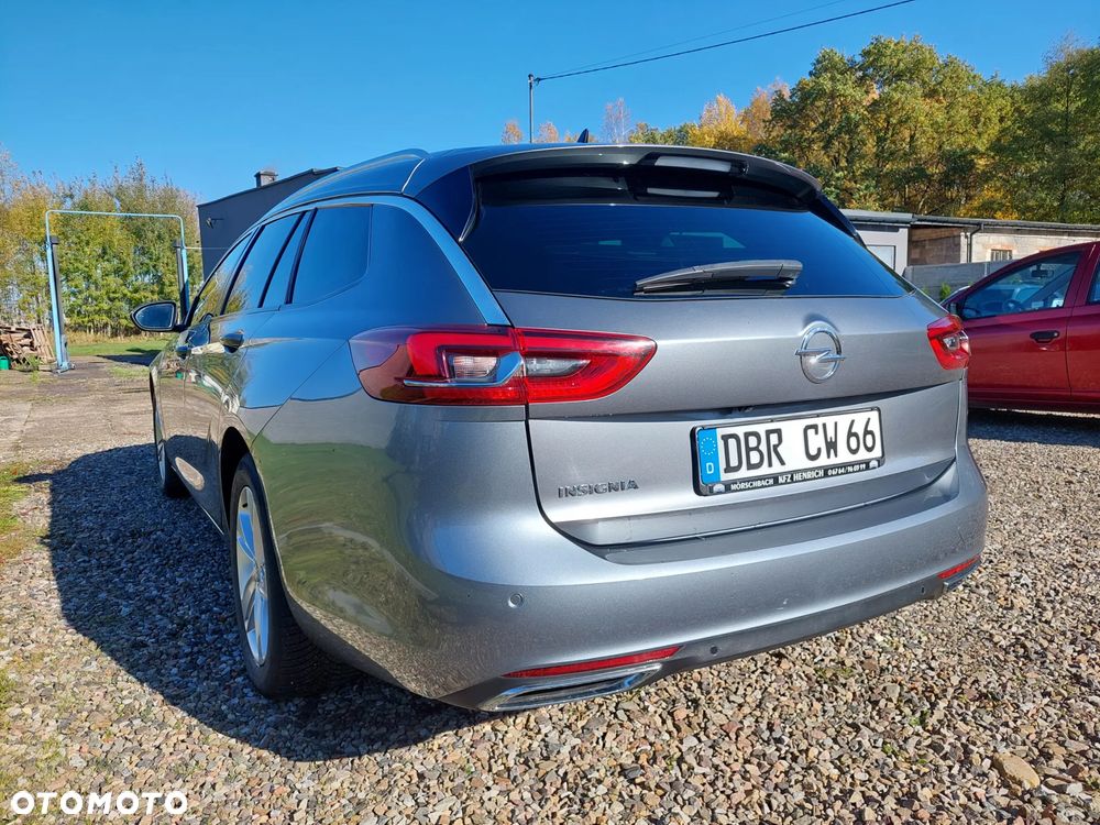 Opel Insignia - 25