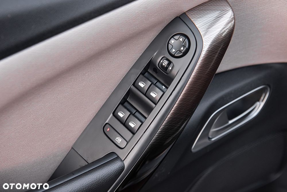 Citroën C4 Grand Picasso THP 155 Exclusive - 22