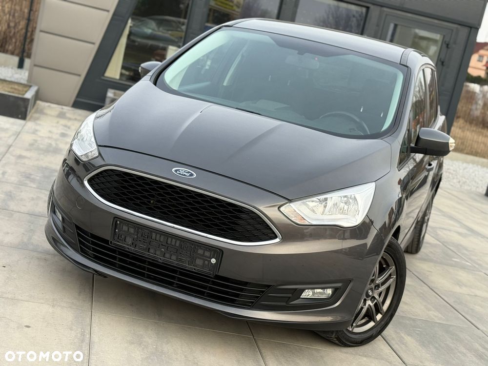 Ford Grand C-MAX - 17